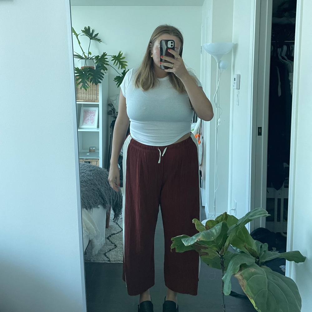 Plissé wide leg pants